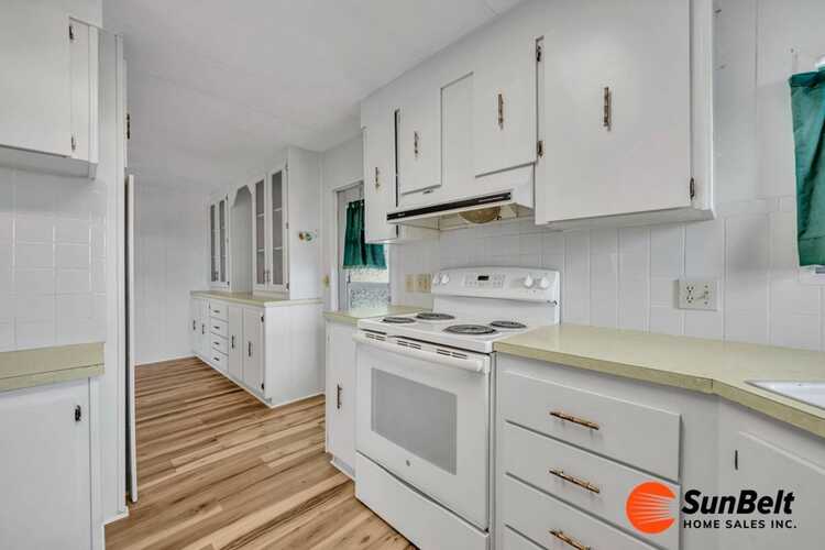 Listing Photo 17