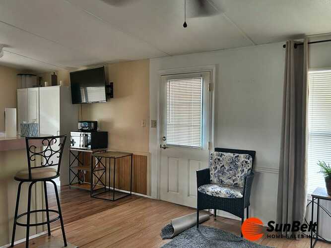 Listing Photo 7
