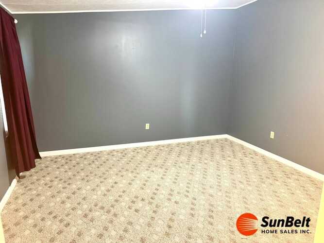 Listing Photo 15