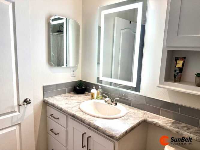 Listing Photo 18