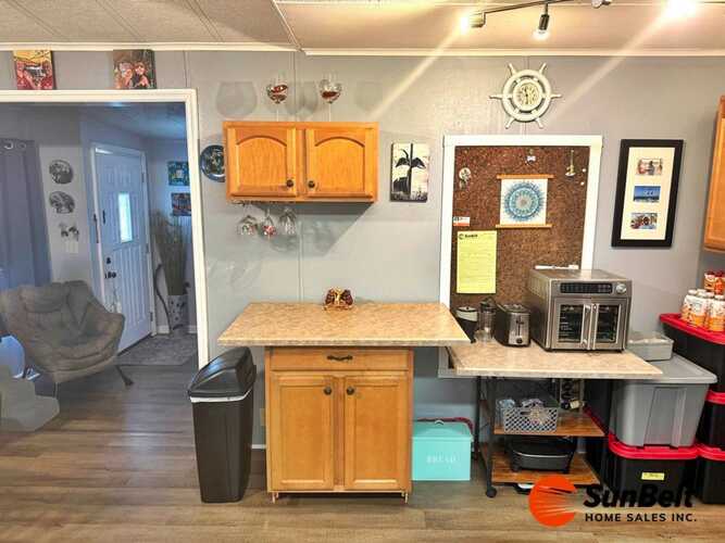 Listing Photo 8