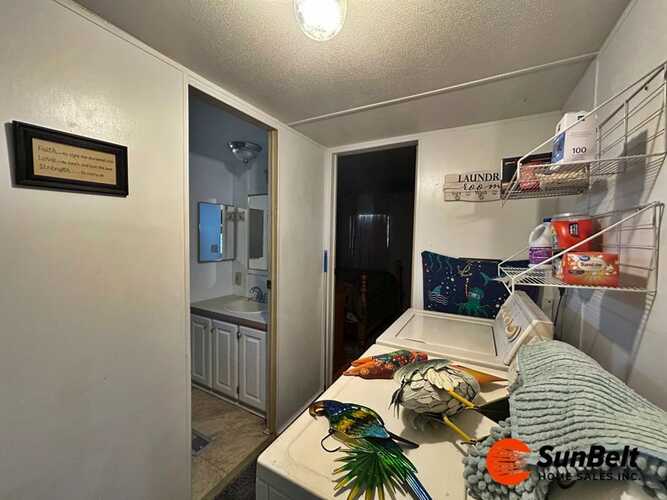 Listing Photo 12