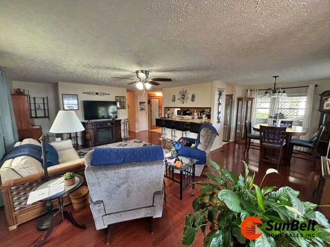 Listing Photo 7