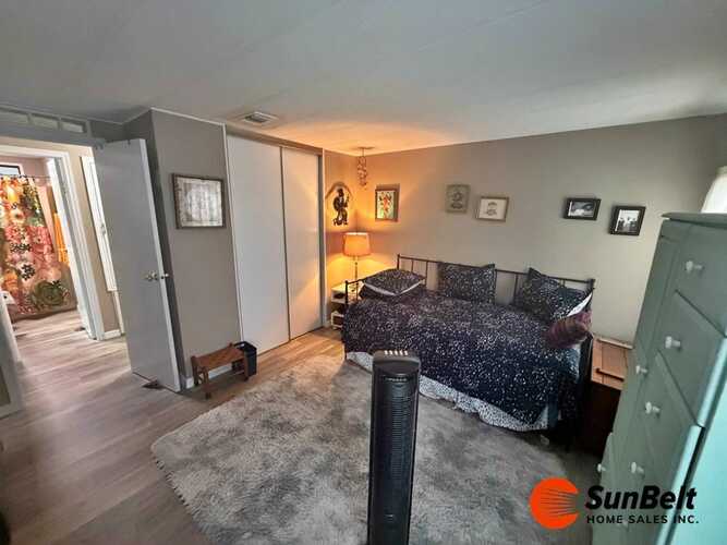 Listing Photo 16