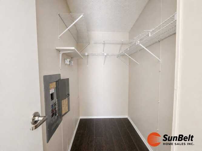Listing Photo 9