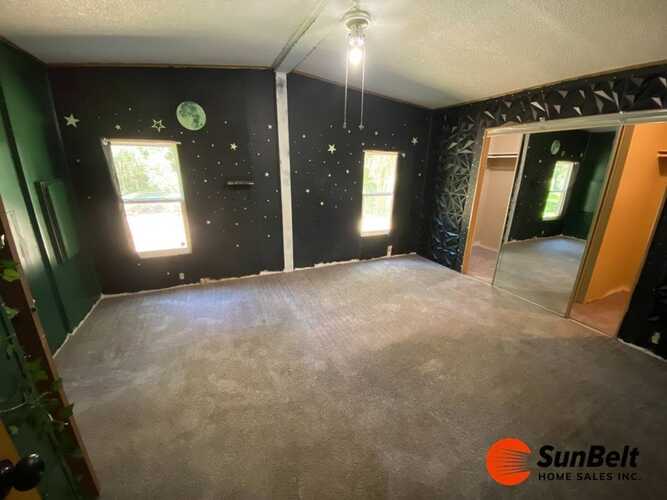 Listing Photo 8
