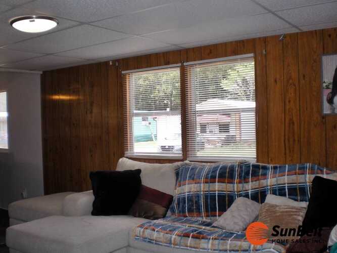 Listing Photo 10