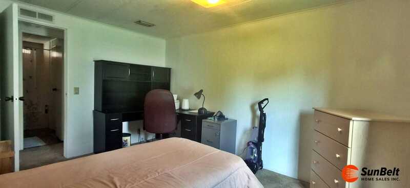 Listing Photo 11