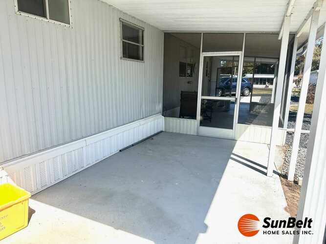 Listing Photo 12