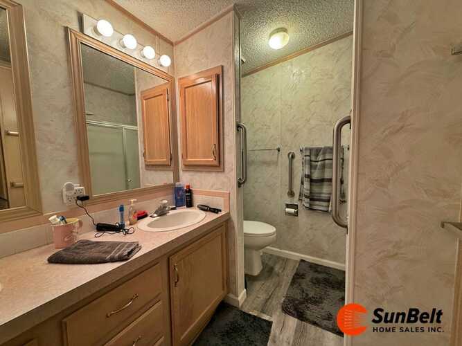 Listing Photo 16