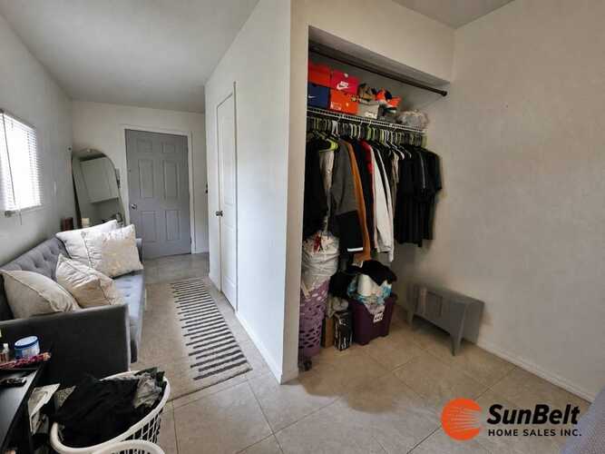 Listing Photo 12