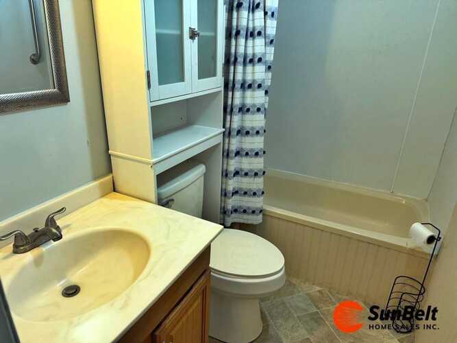 Listing Photo 11