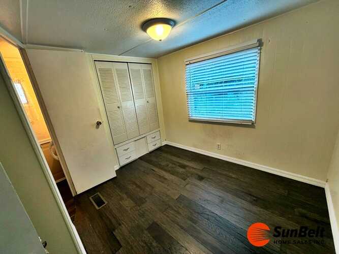 Listing Photo 14