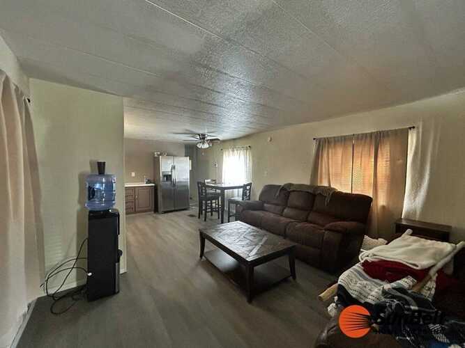 Listing Photo 8