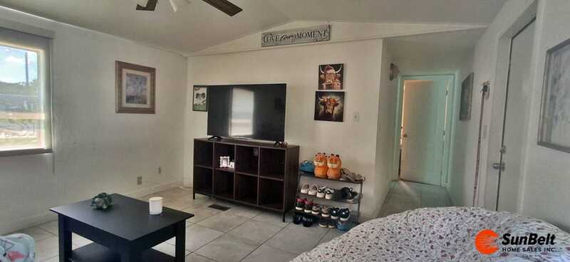 Listing Photo 9