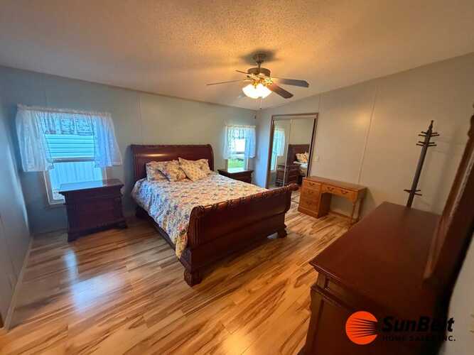 Listing Photo 16