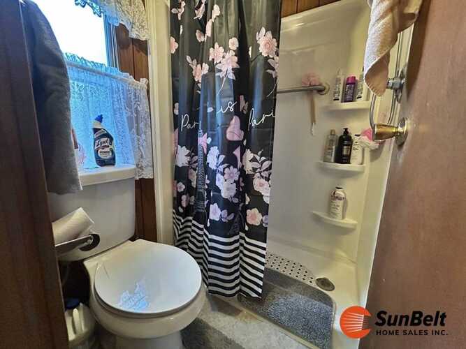 Listing Photo 18