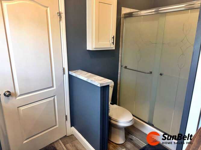 Listing Photo 11