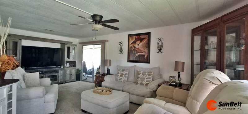 Listing Photo 12