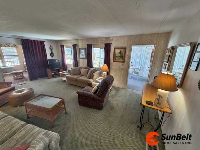 Listing Photo 14