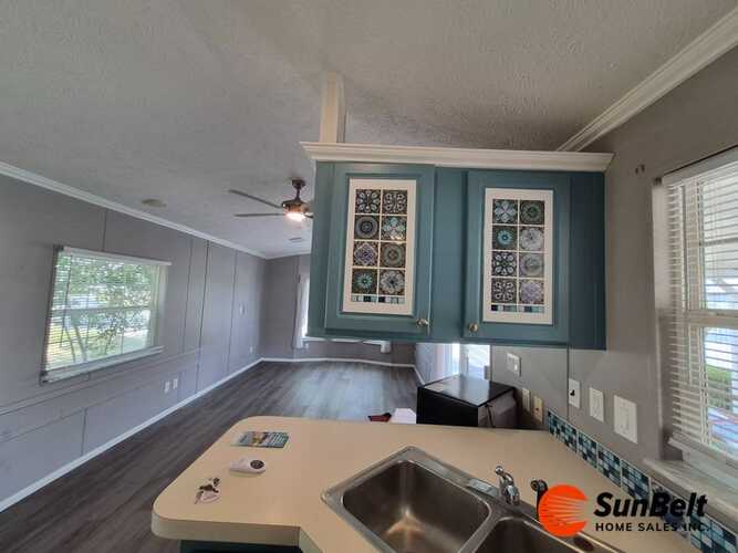 Listing Photo 10