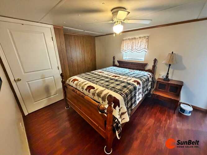 Listing Photo 17