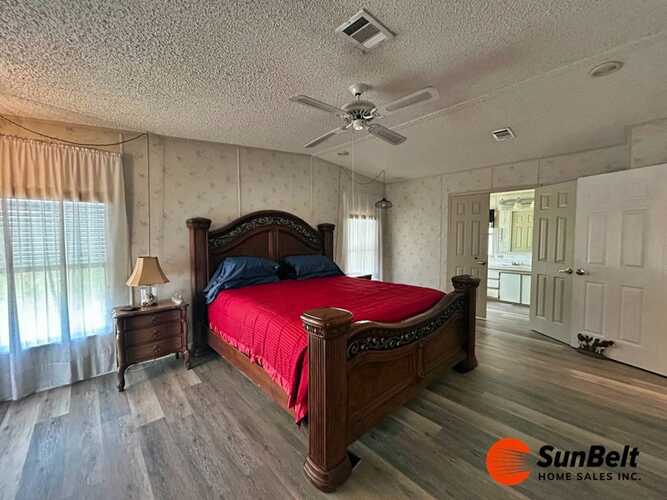 Listing Photo 28