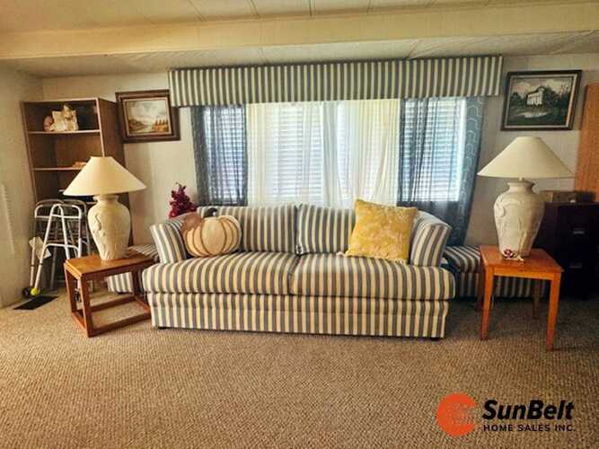 Listing Photo 10