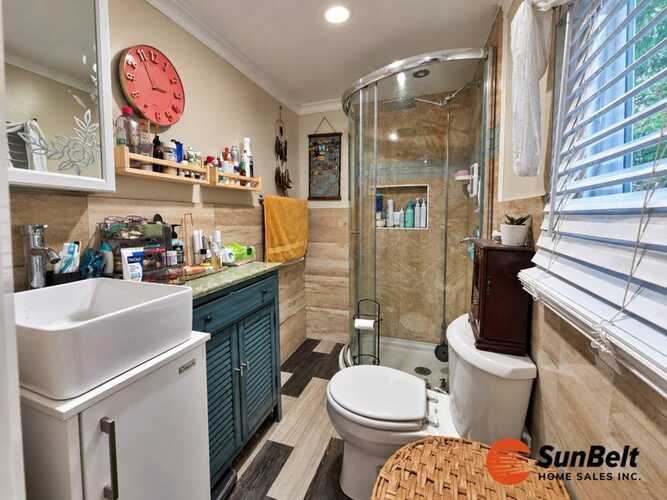 Listing Photo 6