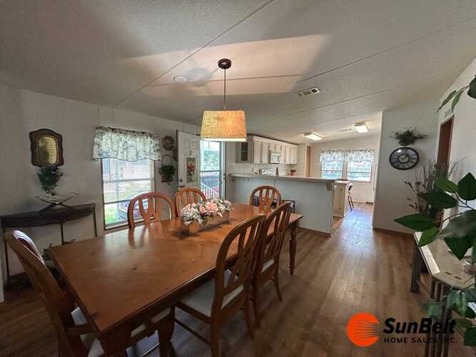 Listing Photo 10