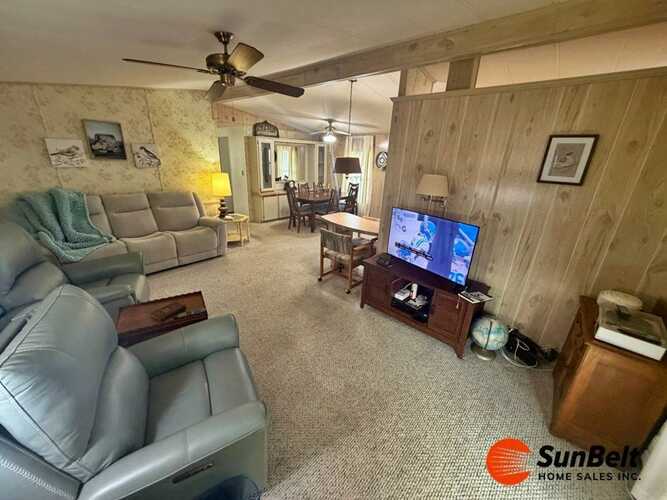 Listing Photo 8