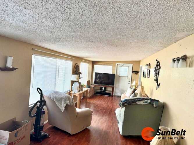 Listing Photo 16