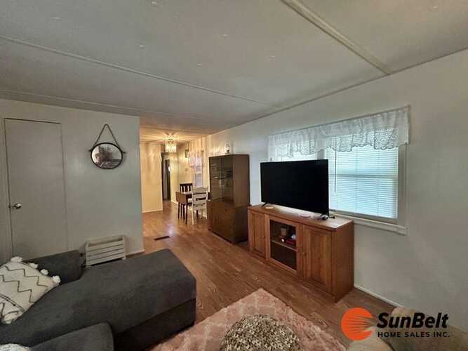 Listing Photo 7