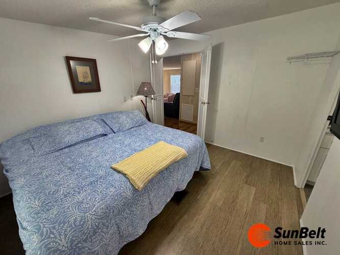 Listing Photo 14