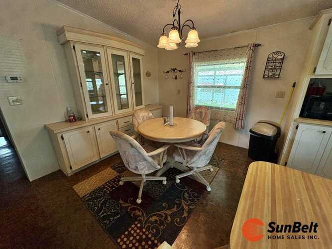 Listing Photo 6