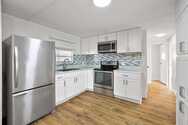 Listing Photo 8