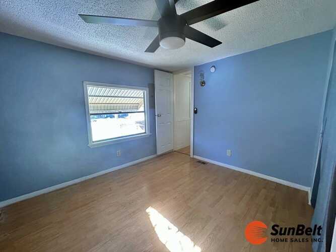 Listing Photo 7