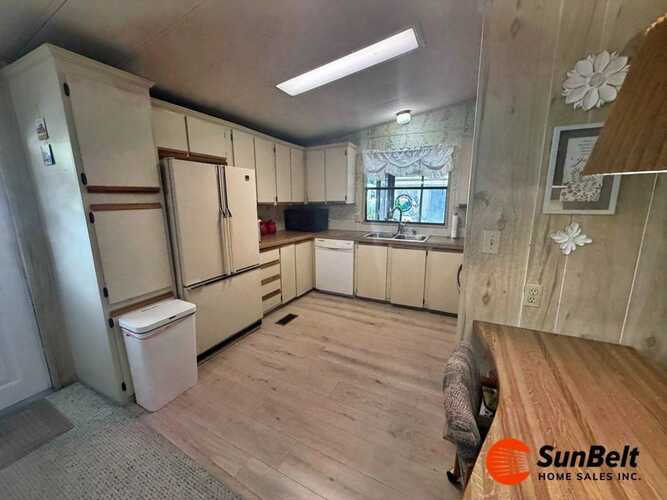 Listing Photo 6