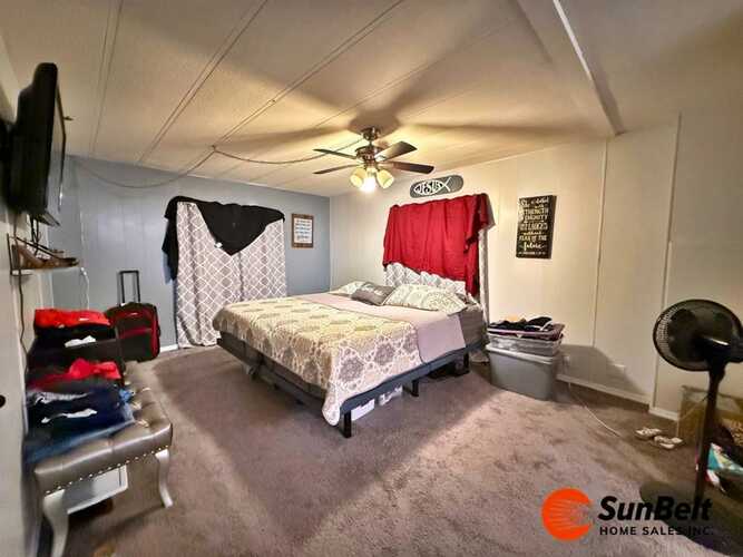Listing Photo 12