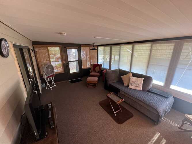 Listing Photo 7