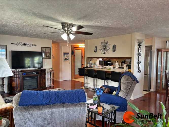 Listing Photo 14