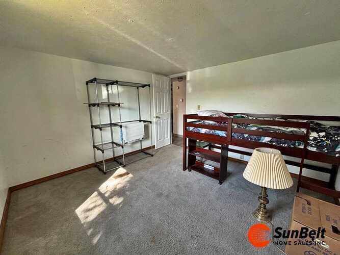 Listing Photo 16