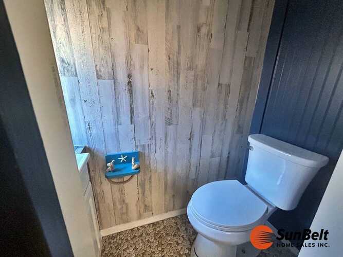 Listing Photo 11