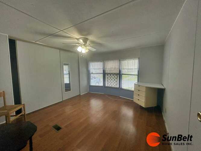 Listing Photo 14