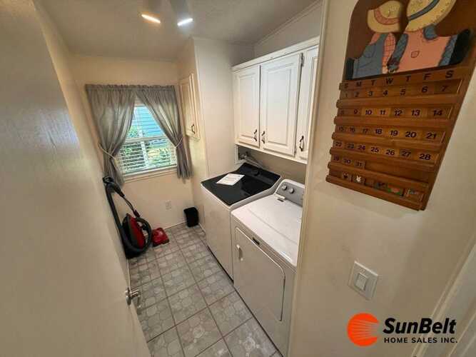 Listing Photo 12