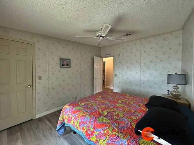 Listing Photo 36