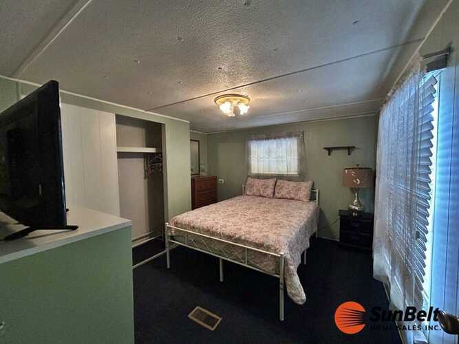 Listing Photo 14
