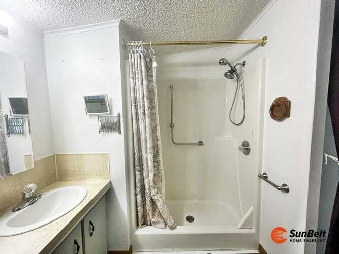 Listing Photo 28
