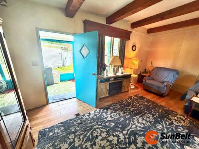 Listing Photo 7
