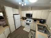 Listing Photo 12